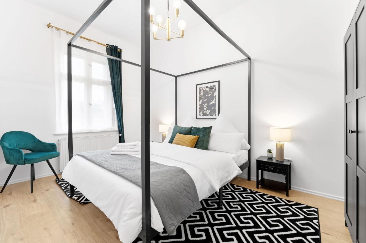 Apartments Direkt Am Staatstheater,Modern,Zentral,Ruhig,2 Zimmer,Netflix,Privatparkplatz Auf Dem Hof コットブス エクステリア 写真